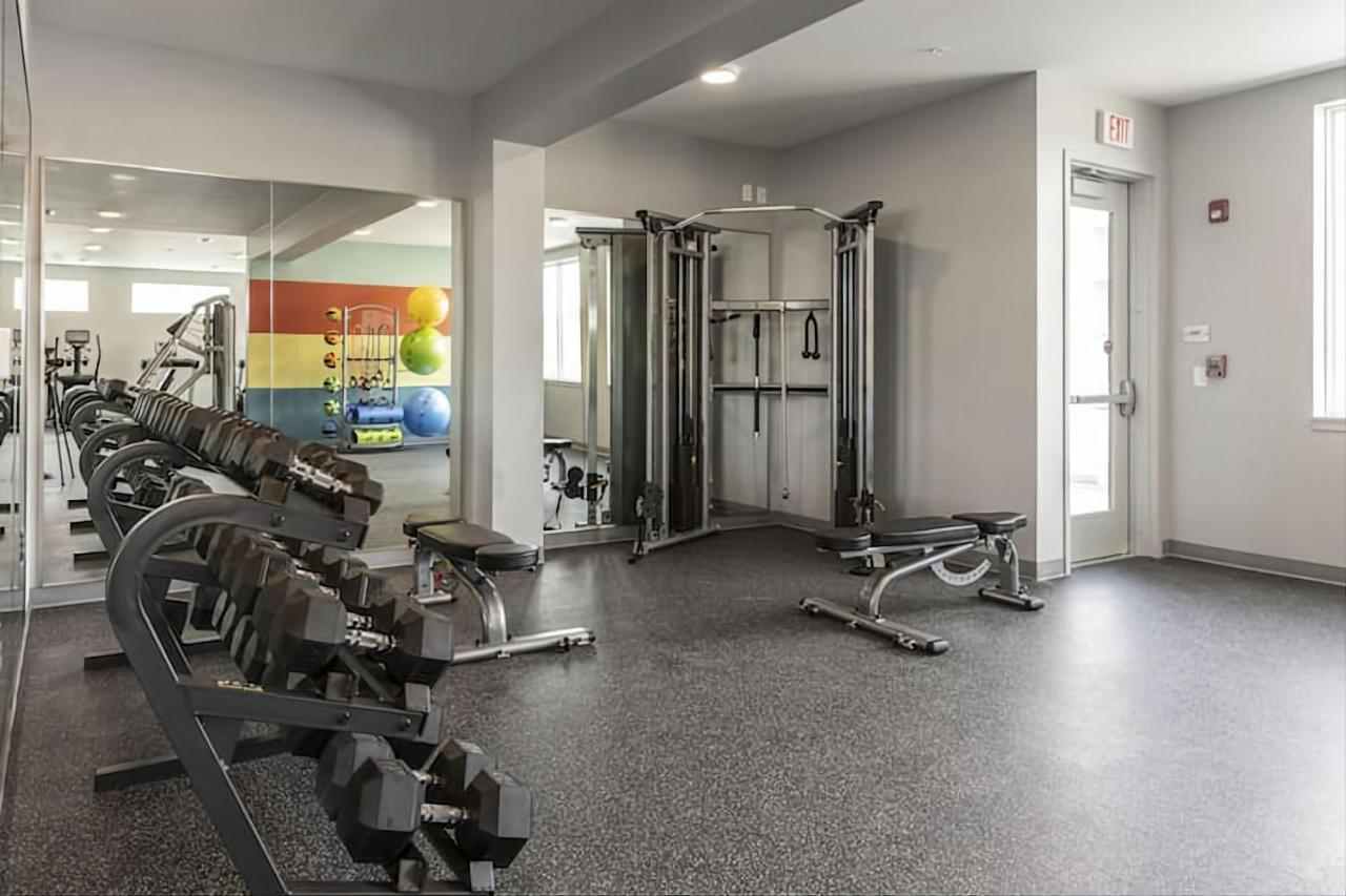 Modern Dwntwn 1 Bdrm Apt Pool Gym Free Parking Indianapolis Exterior photo