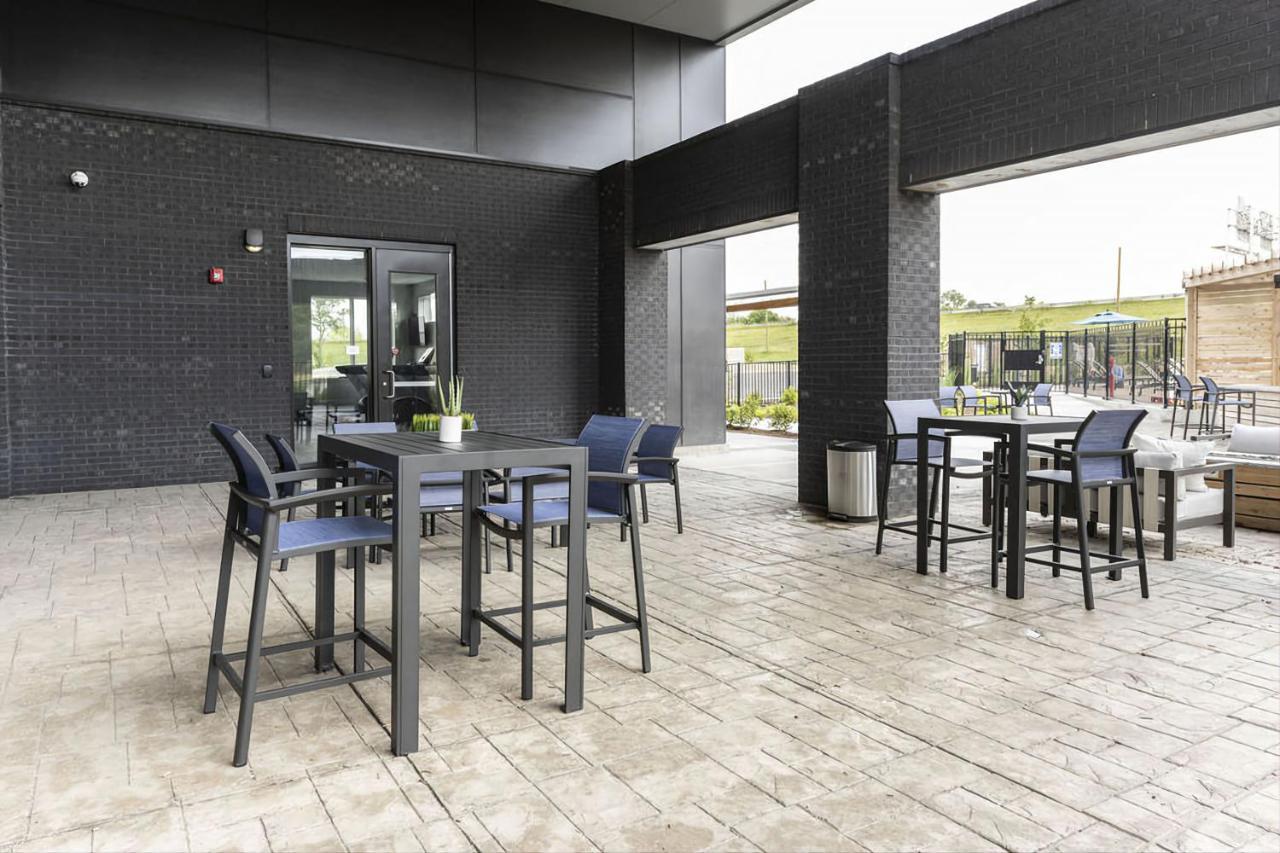 Modern Dwntwn 1 Bdrm Apt Pool Gym Free Parking Indianapolis Exterior photo