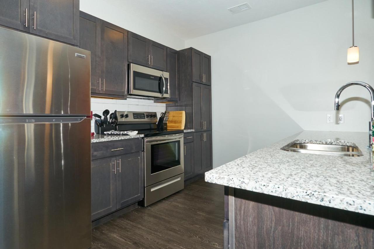 Modern Dwntwn 1 Bdrm Apt Pool Gym Free Parking Indianapolis Exterior photo